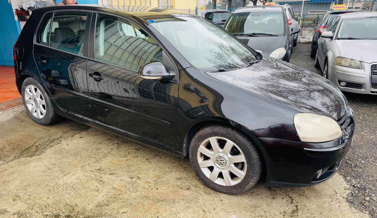 Volkswagen Golf 1.6 5p. Trendline