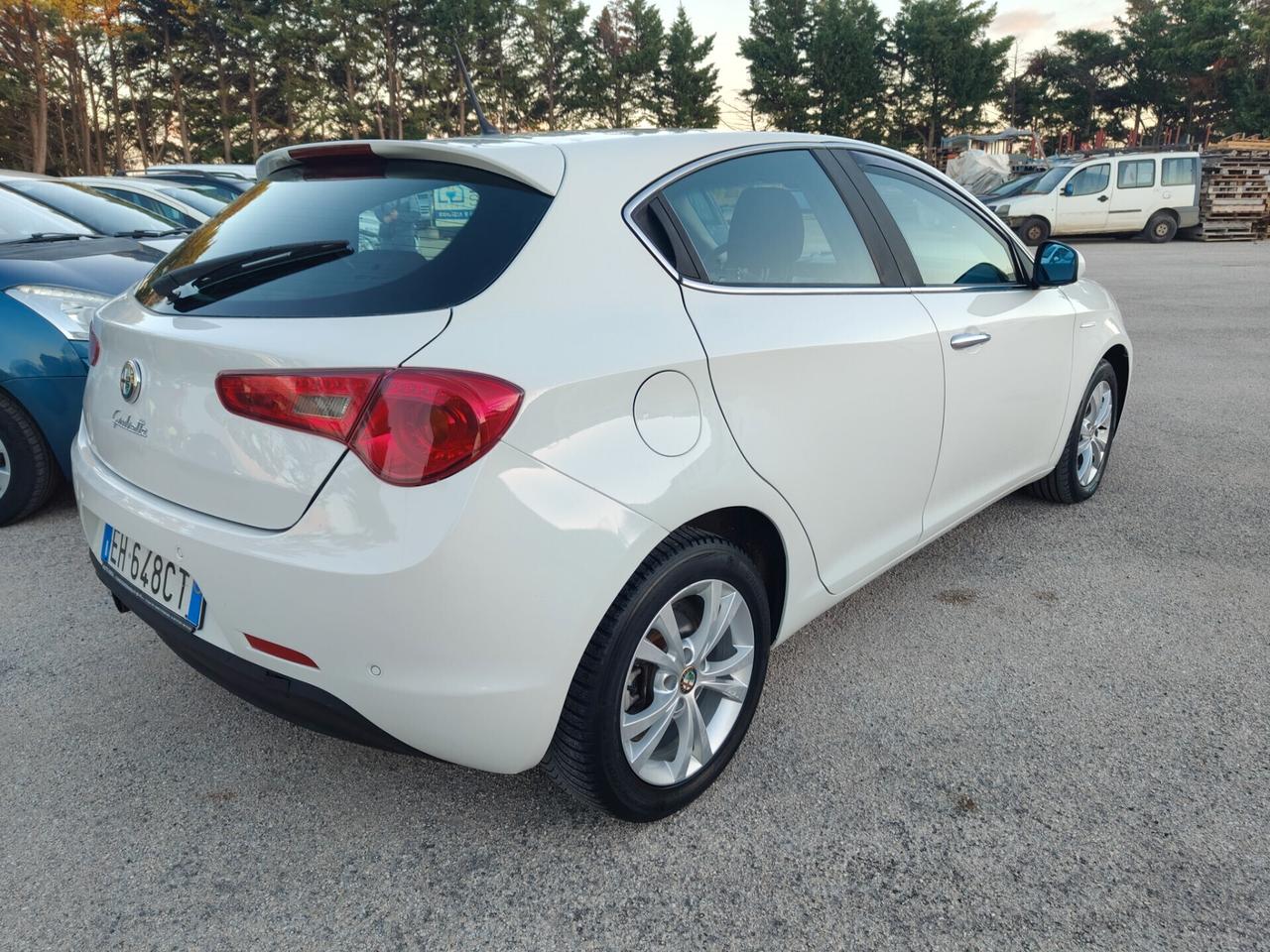 Alfa Romeo Giulietta 1.6 JTDm-2 105 CV Progression