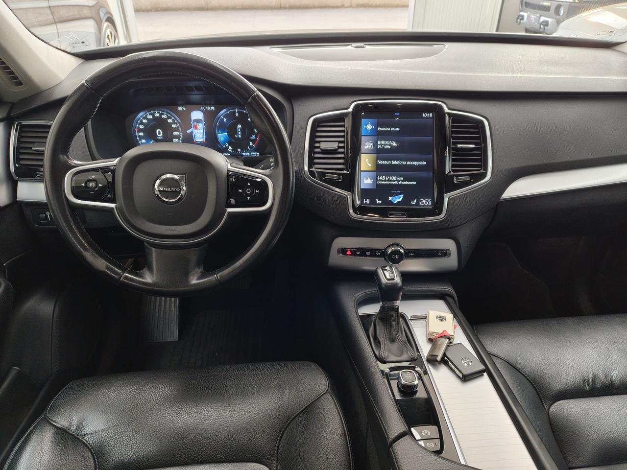 Volvo XC90 D5 AWD Geartronic 7 posti Momentum