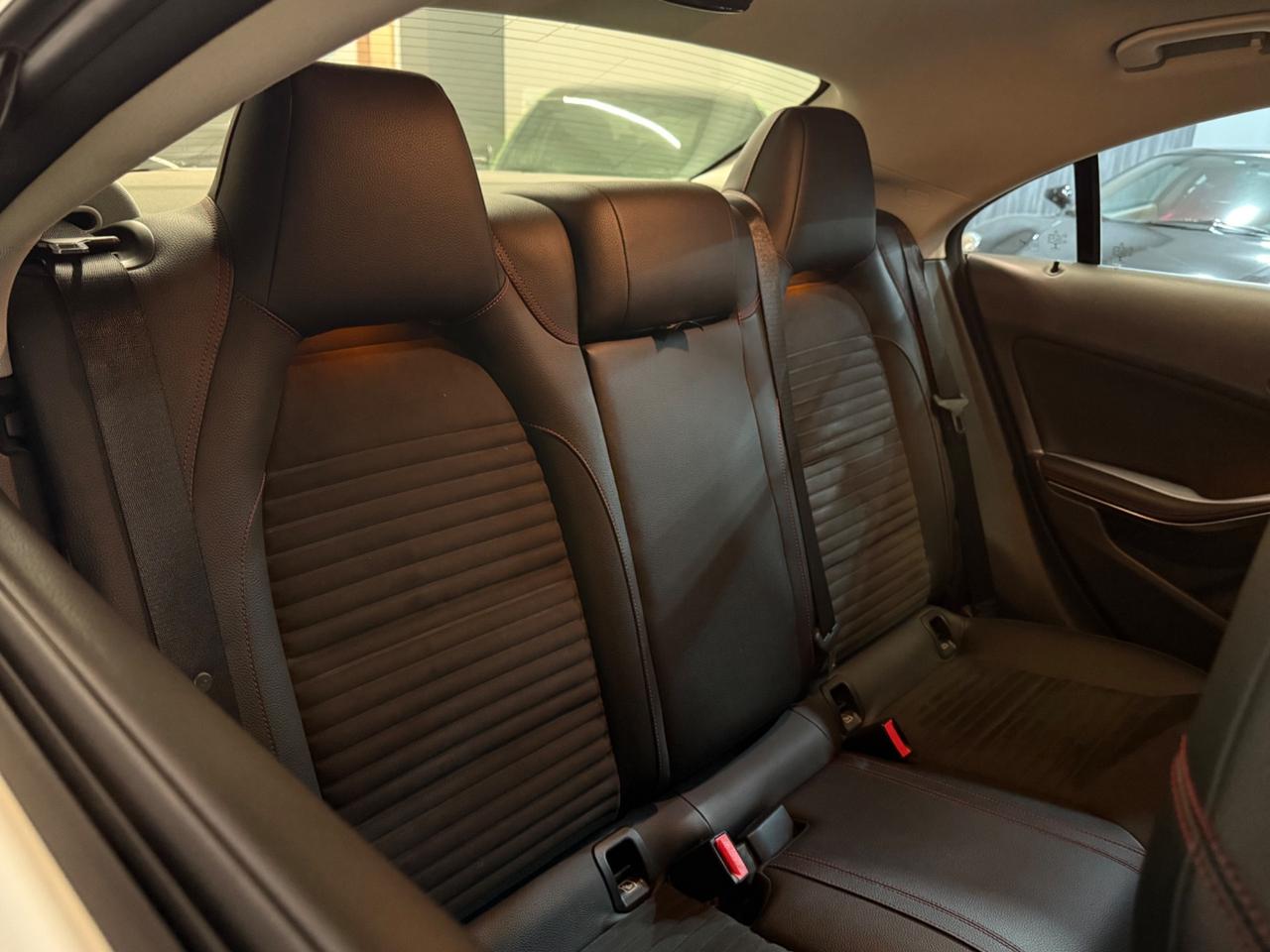 Mercedes-benz CLA 200 d 4Matic Automatic Premium AMG