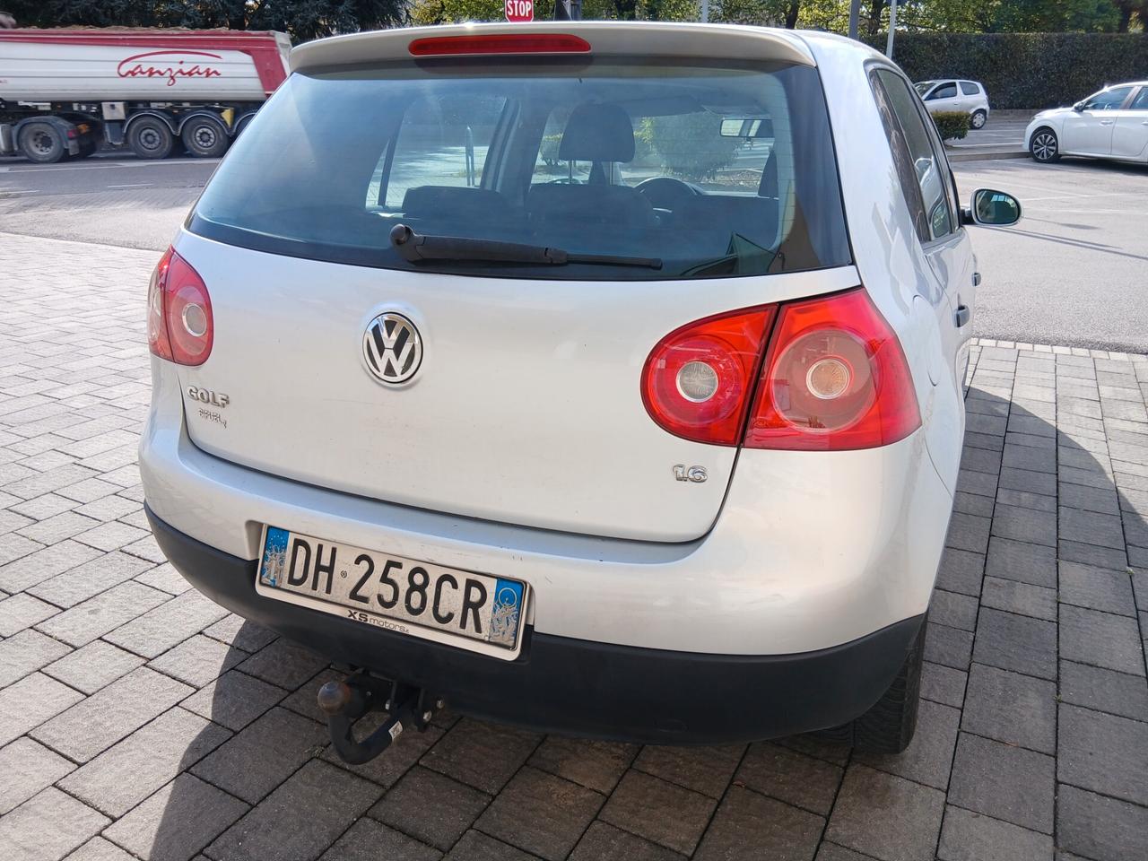 Volkswagen Golf 1.6 5p. Comfortline GPL valido sino a DIc 2026 e GANCIO