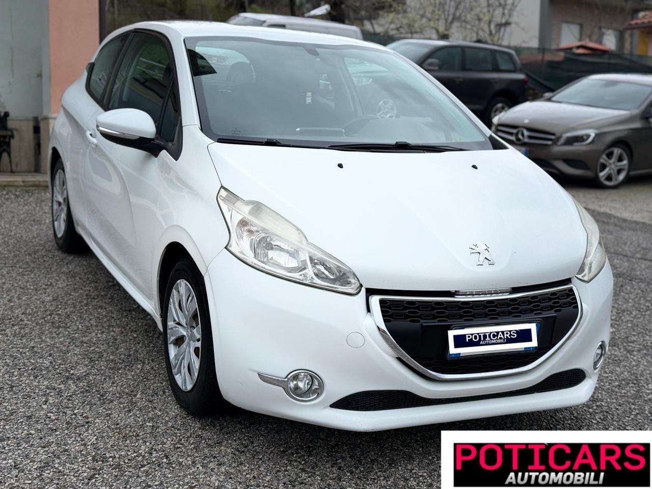Peugeot 208 1.2 80 CV 3p. GPL Access