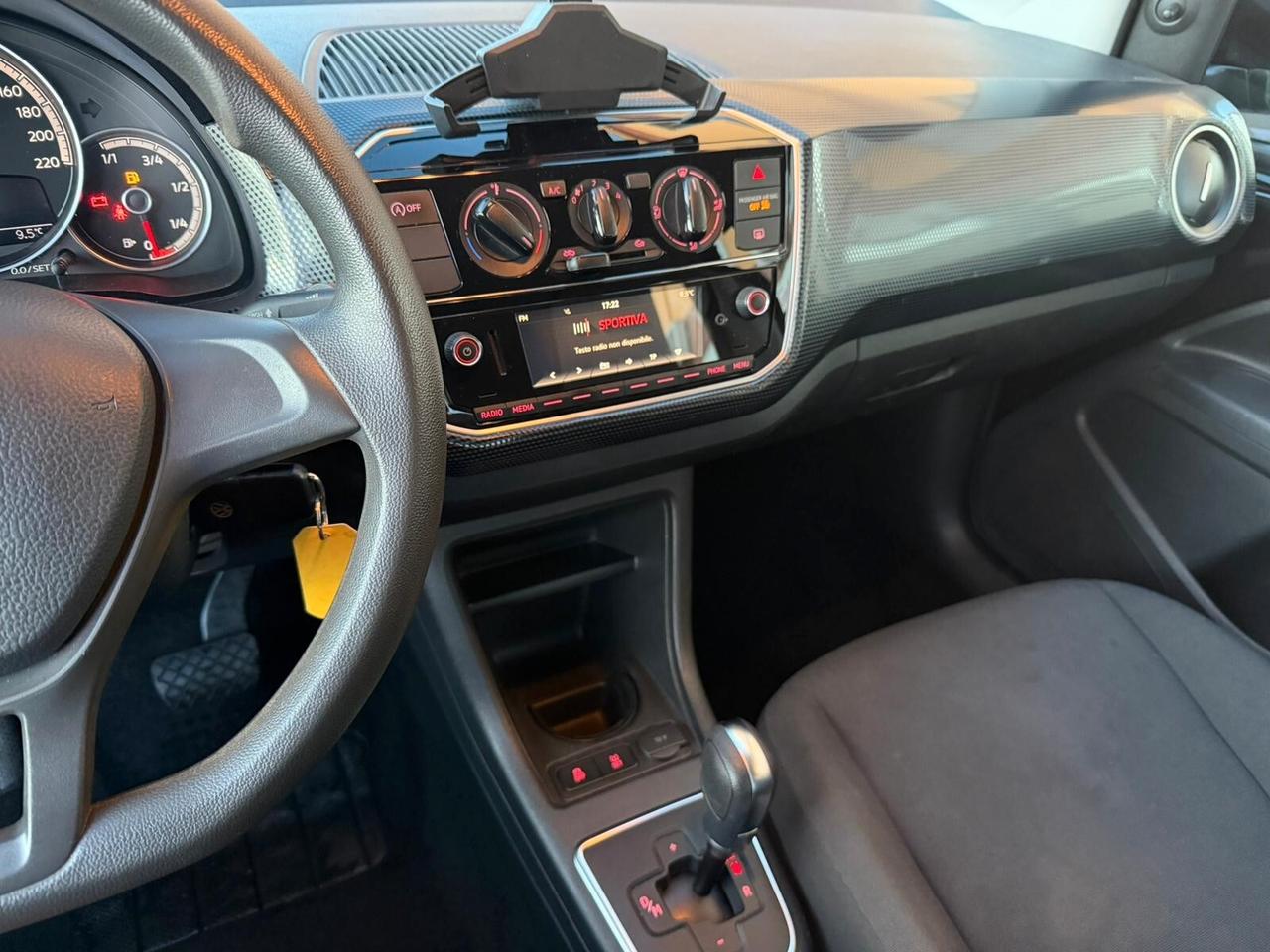 Volkswagen up! 1.0 75 CV 5p. high