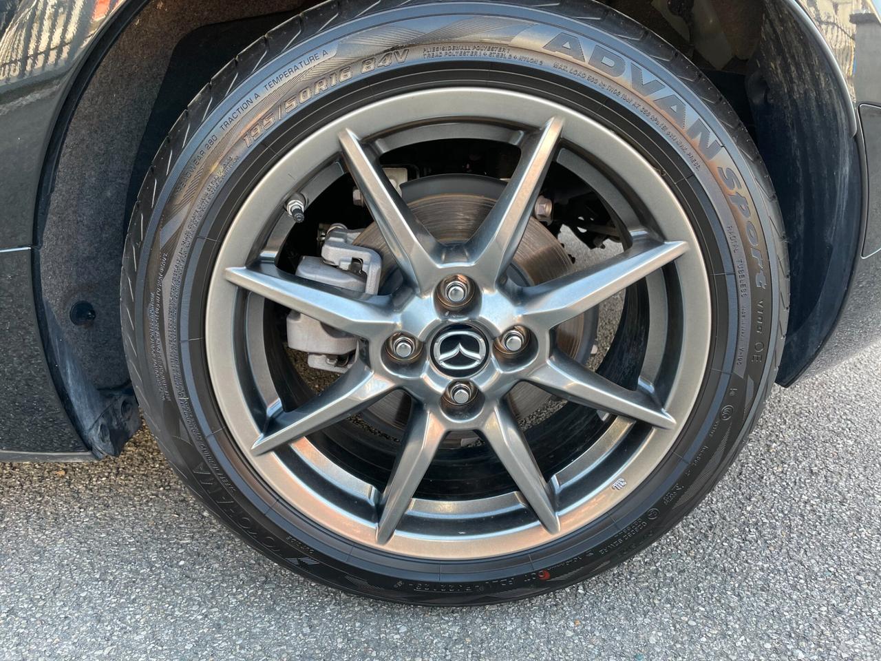 Mazda MX-5 1.5L Skyactiv-G Exclusive-Line