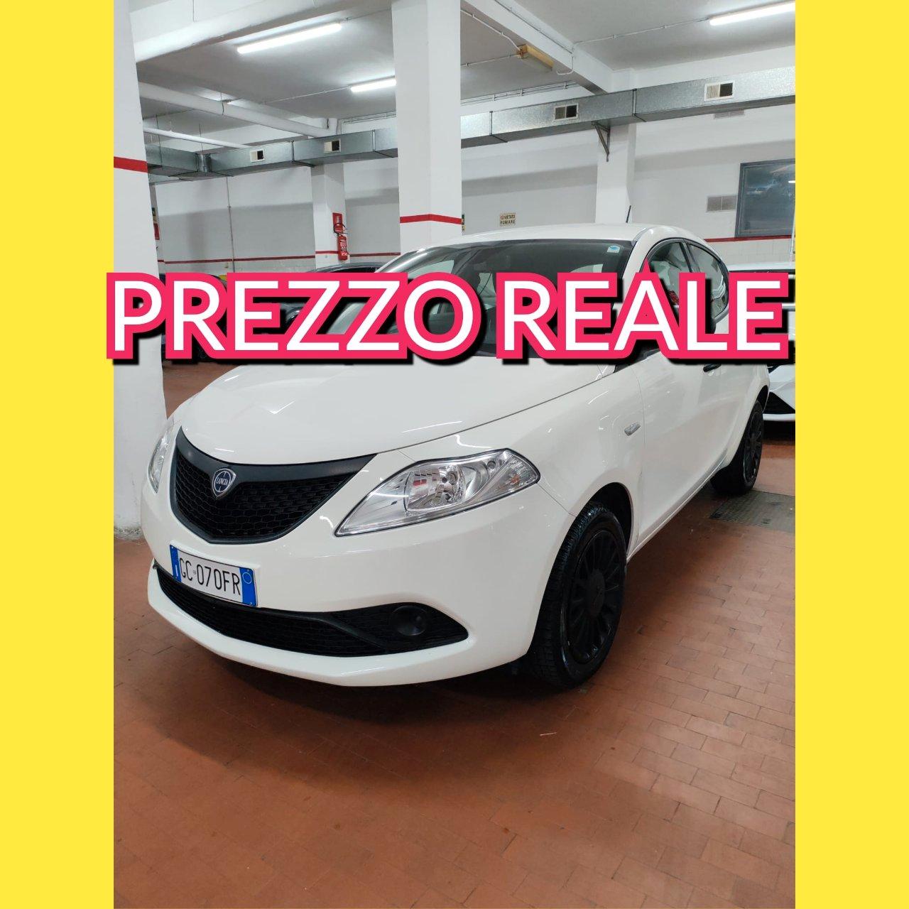 Lancia Ypsilon 1.0 hybrid Silver 5 POSTI