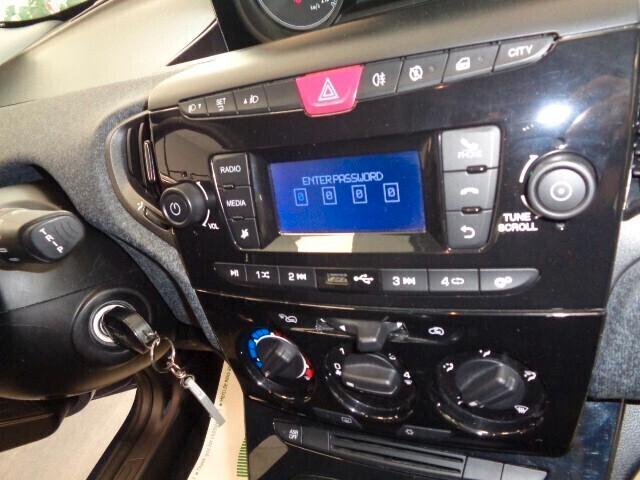 Lancia Ypsilon 1.0 FireFly 5 porte S&S Italiana