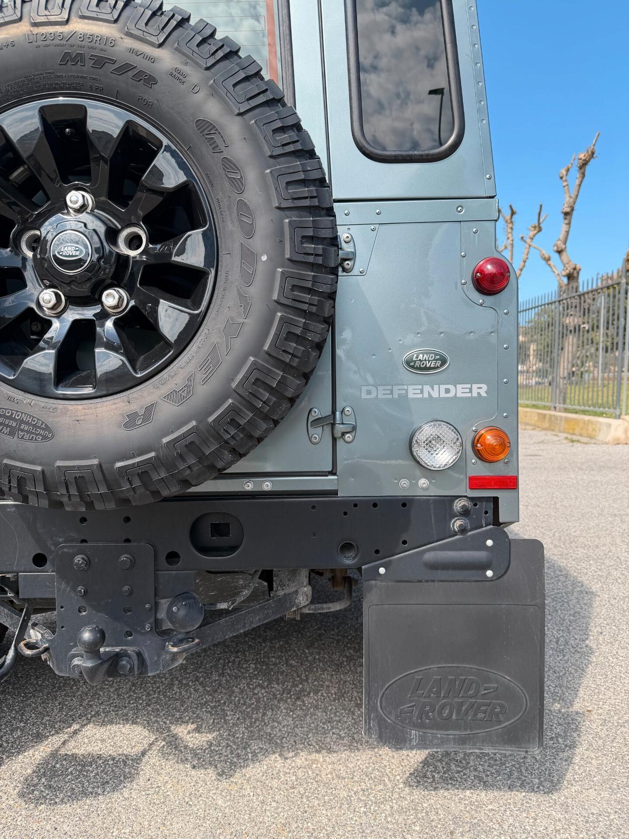 Land Rover Defender 90 2.2 TD4 Station Wagon SE N1