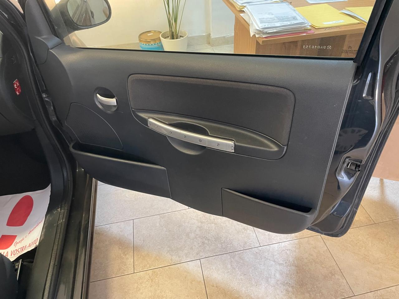 Citroen C2 1.1 121.00KM , Elegance CLIMA, SERVT, TAGLIANDATA NEOPATENTATI