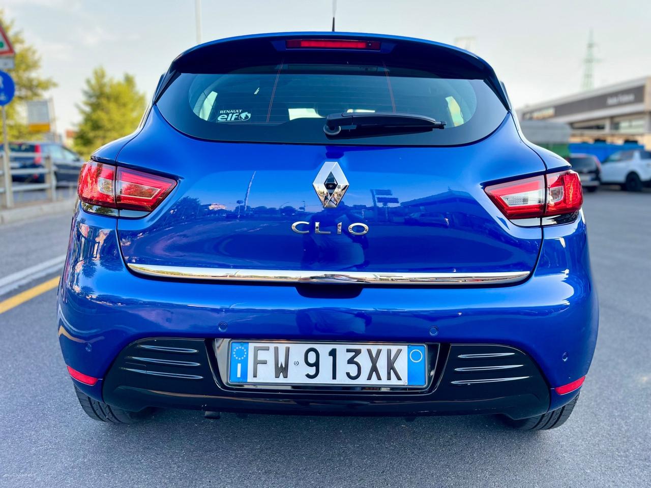 Renault Clio TCe 12V 90 CV 5 porte Moschino Intens