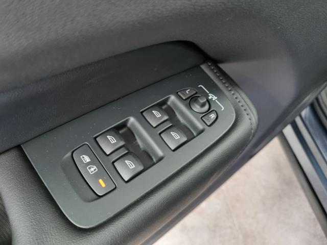 VOLVO XC60 T6 Recharge Plug-in Hybrid AWD automatico Plus Dar