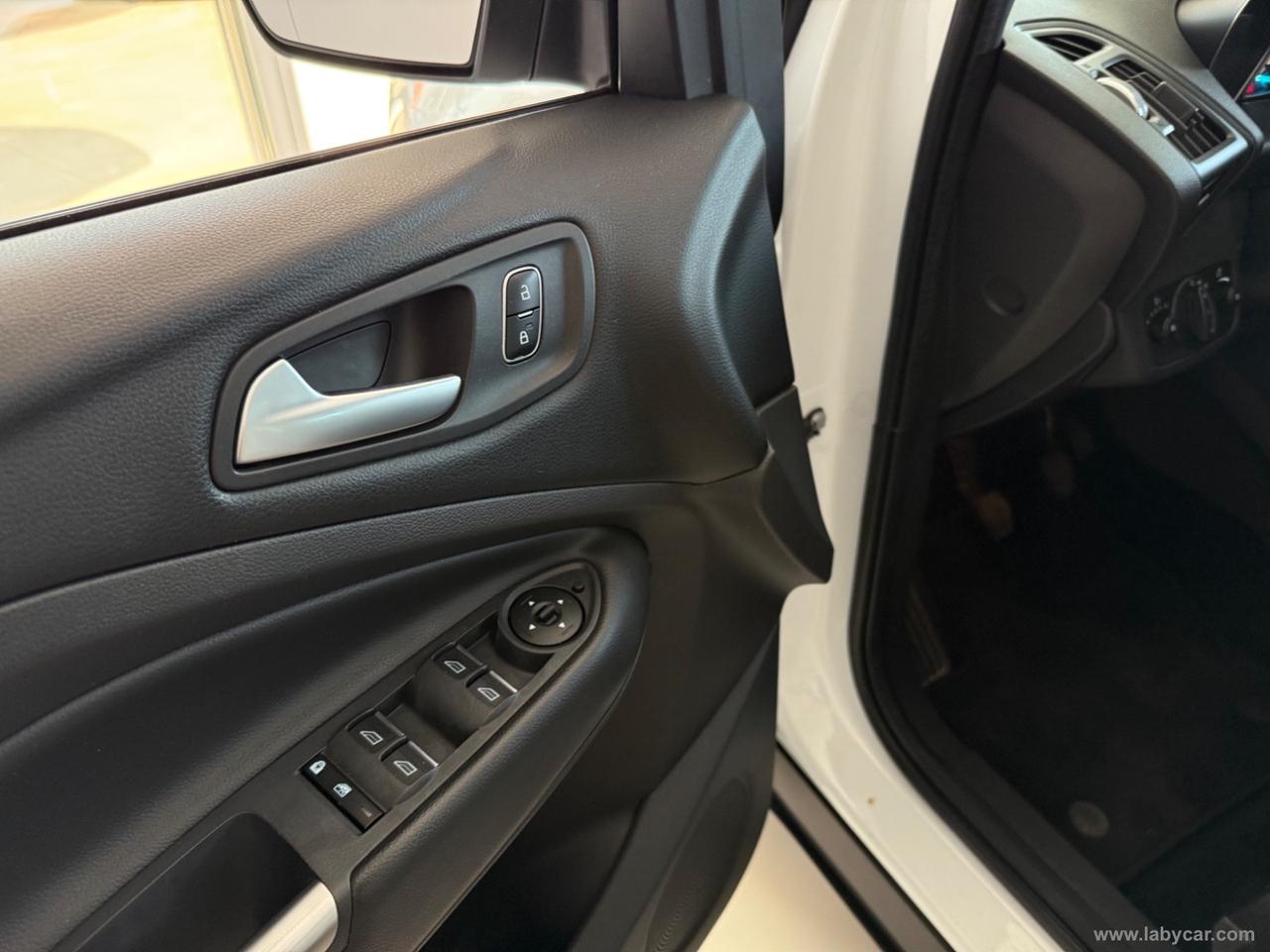 FORD Kuga 1.5 TDCI 120 CV S&S 2WD Titanium