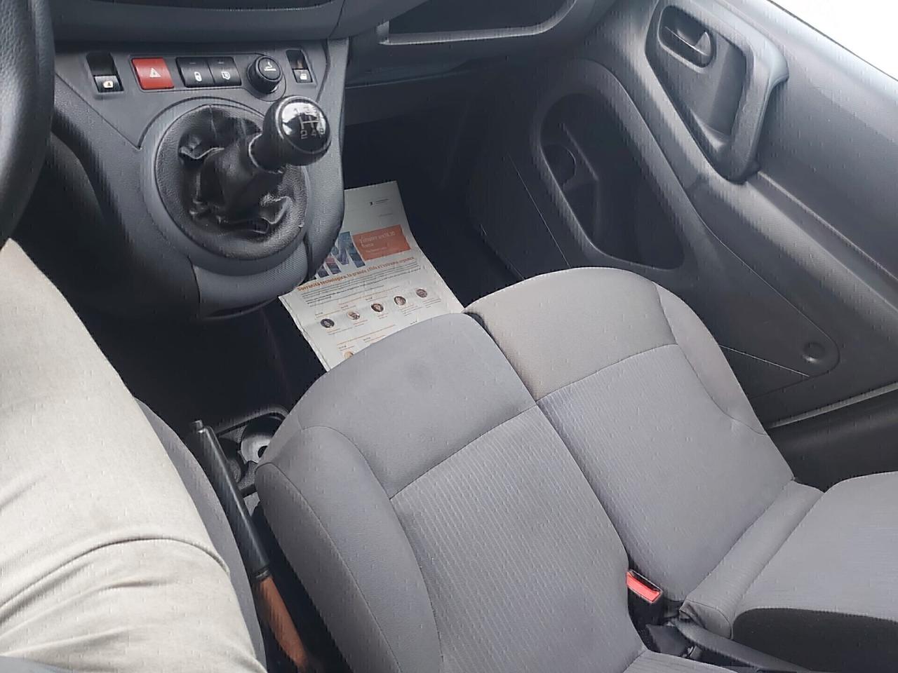 Peugeot Partner 1.6HDI 90cv autocarro