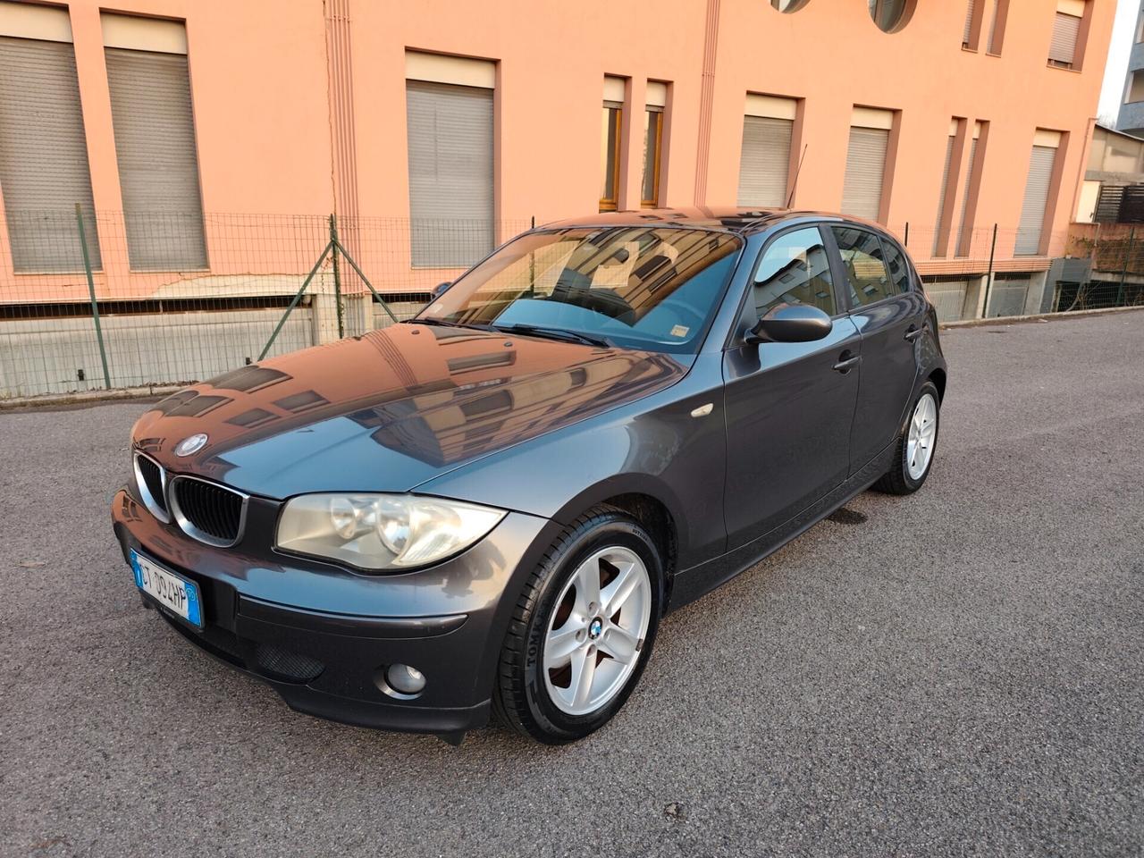 Bmw 116i Benz 5 porte Futura euro 4 neopatentati