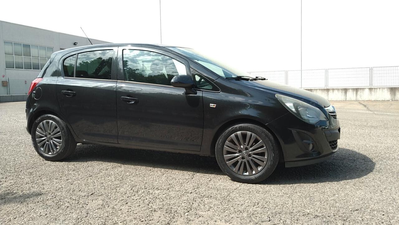 Opel Corsa 1.2 85CV 5 porte GPL-TECH Edition