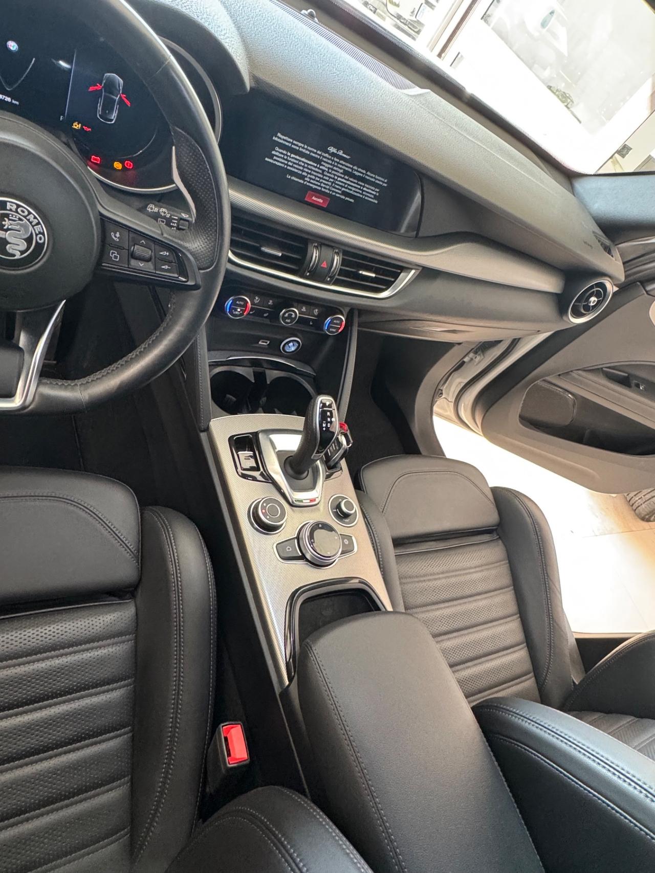 Alfa Romeo Stelvio 2.2 Turbodiesel 210 CV AT8 Q4 Veloce