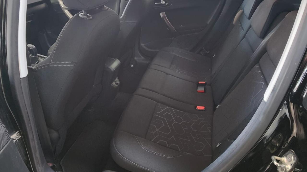 Peugeot 2008 1.2 VTi 82CV Active