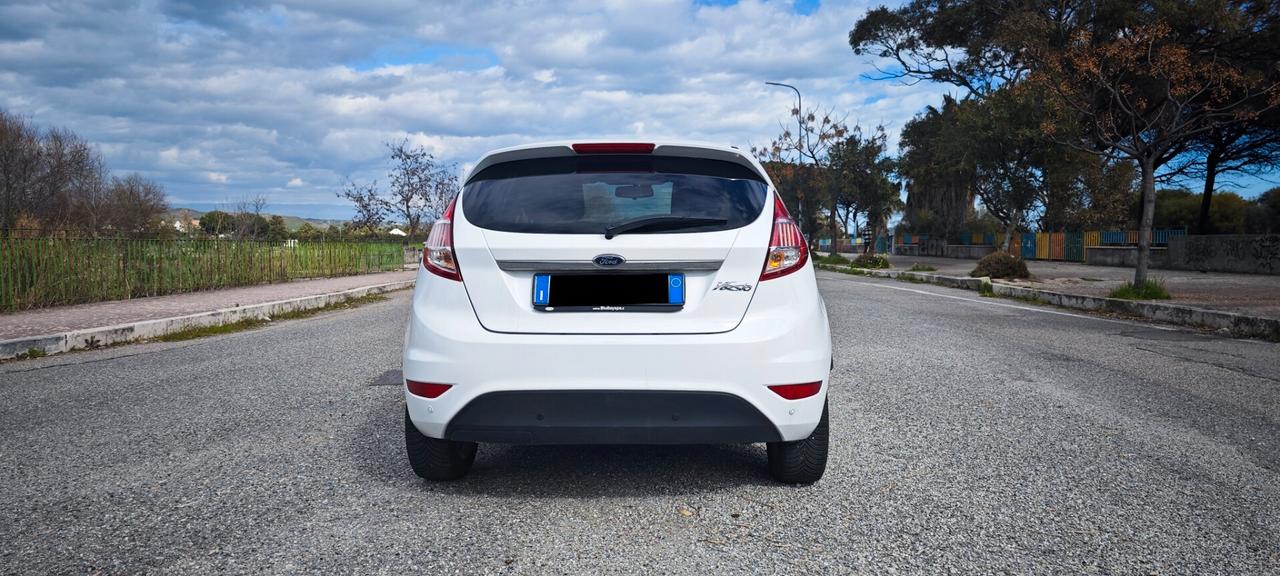 Ford Fiesta 1.2 82CV 5 porte Black & White Edition