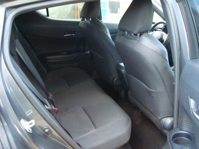 Toyota C-HR 1.8 Hybrid E-CVT Trend