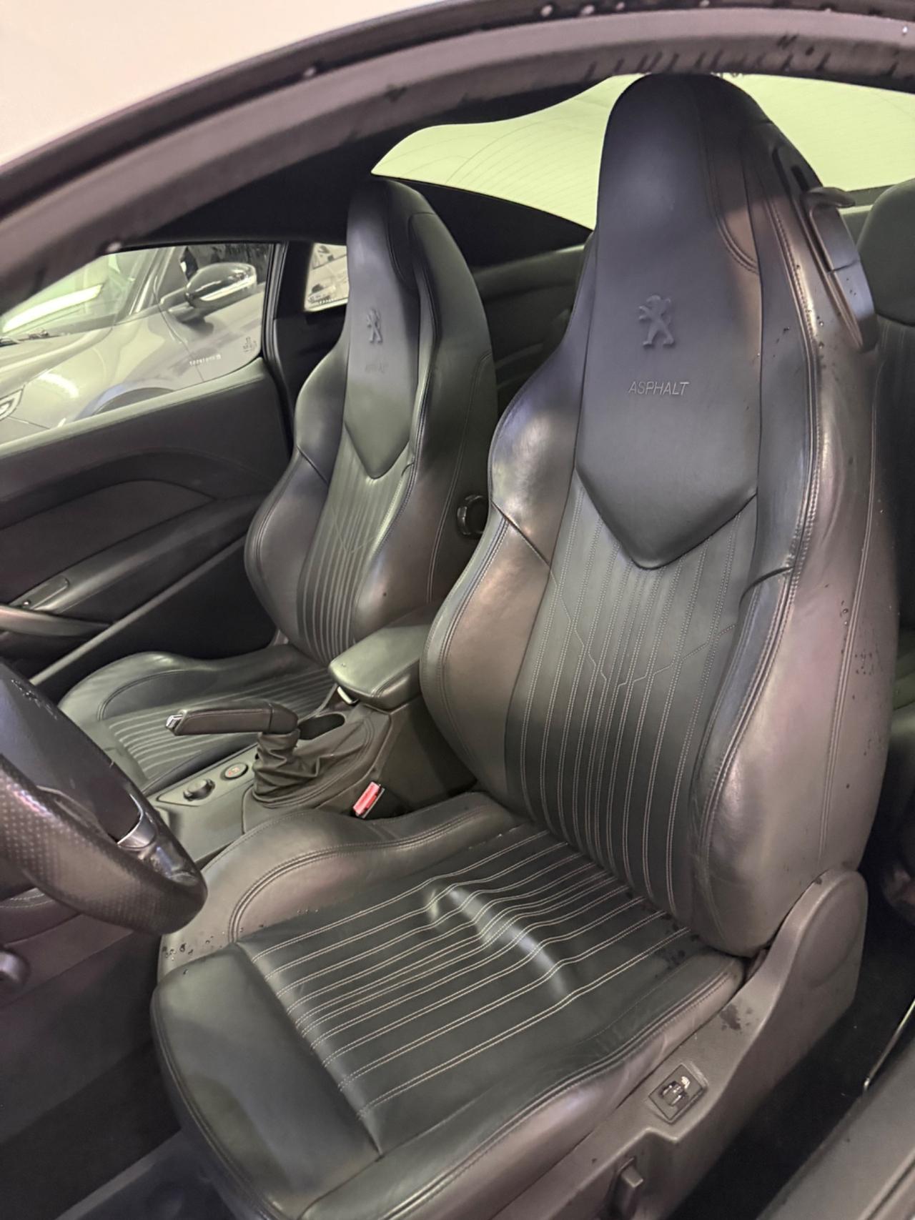 Peugeot RCZ 2.0 HDi 163CV Asphalt