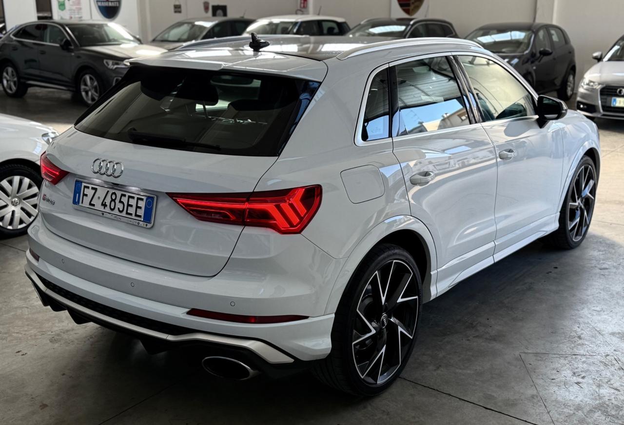 Audi RSQ3 2.5 quattro S tronic 400CV