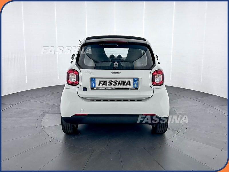 smart fortwo EQ Pure 22KW