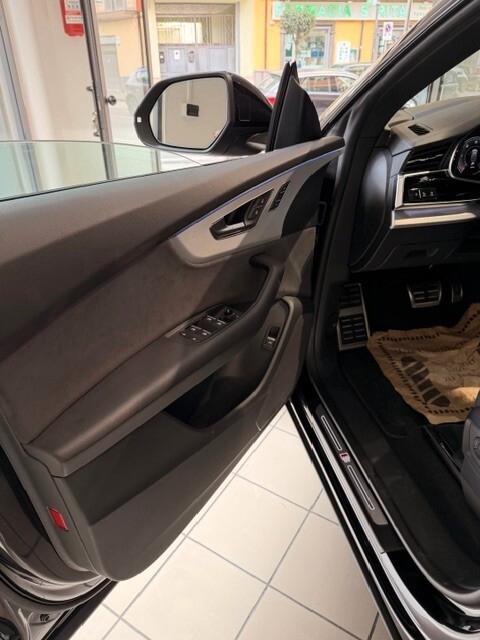 Audi Q8 BLACK LINE 50 TDI quattro 286cv