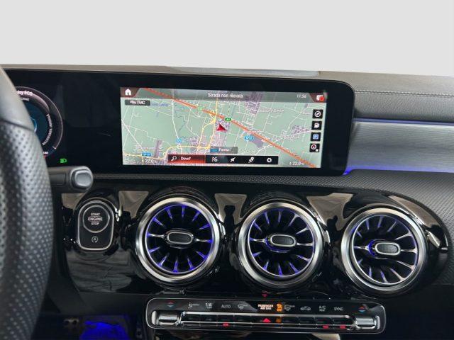 MERCEDES-BENZ A 180 A 180 d Automatic Premium