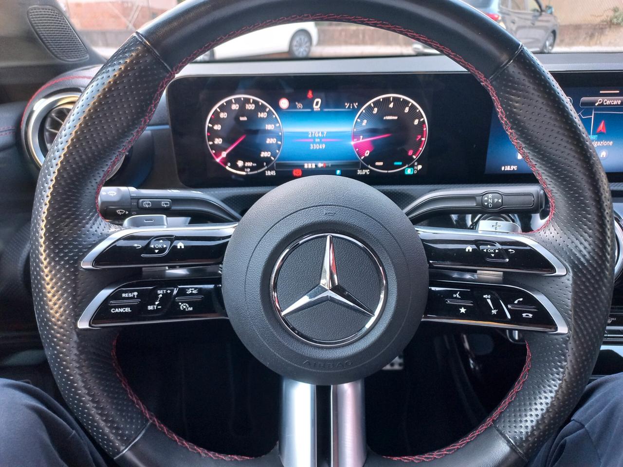 Mercedes-benz CLA 200 Automatic Shooting Brake AMG Line Premium