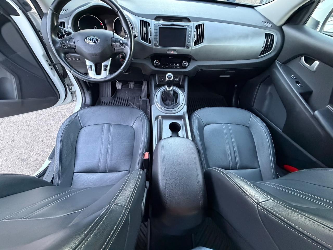 Kia Sportage 1.7 CRDI VGT 2WD high tech