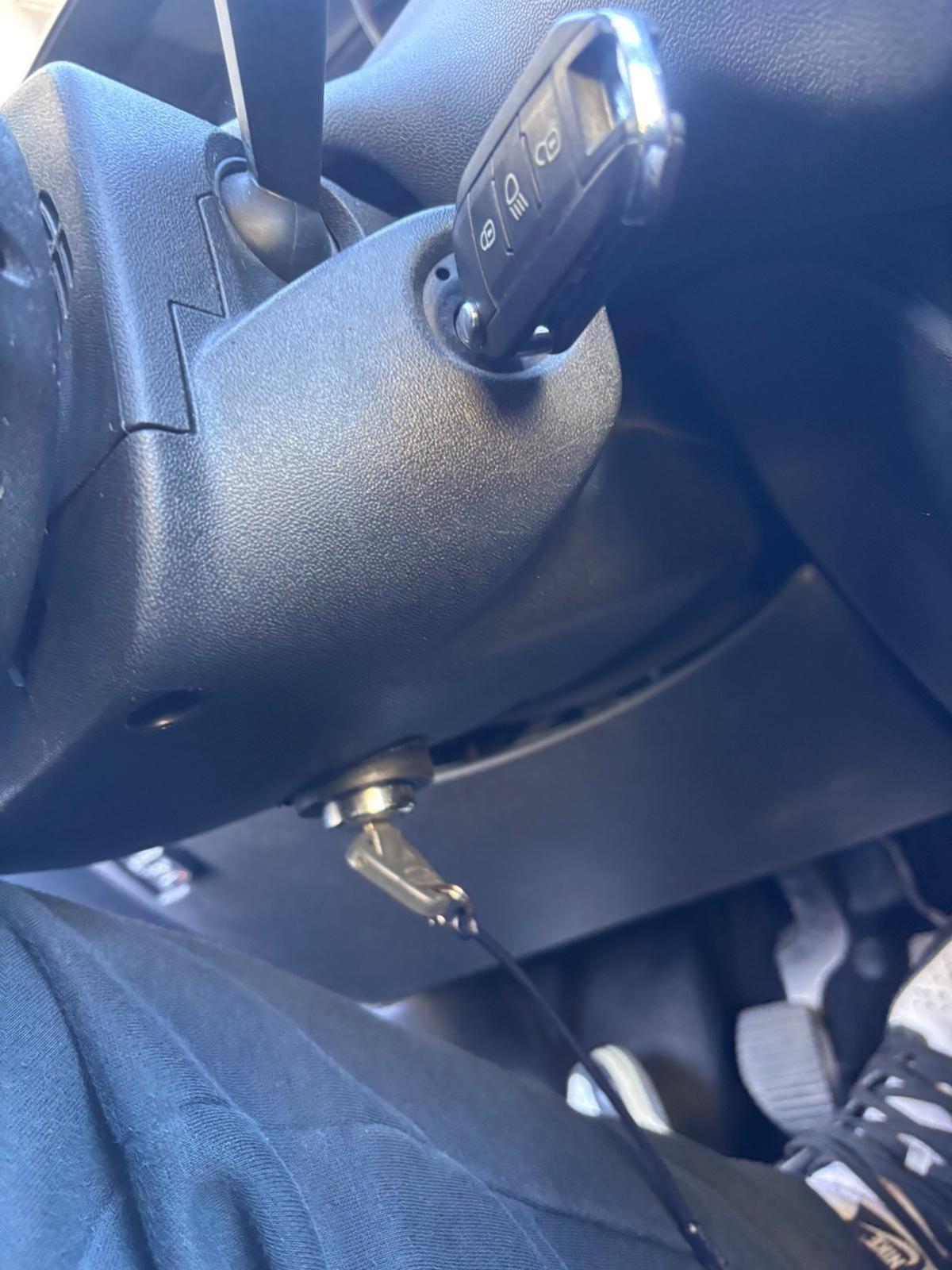 Peugeot 208 1o Serie Pure Tech 82 5P Allure