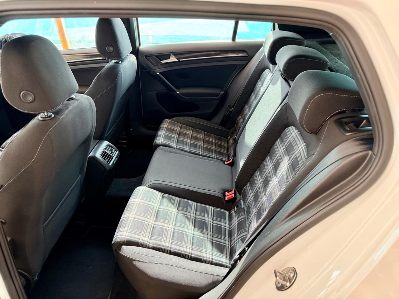 VW Golf GTD 2.0TDI 184cv DSG E6