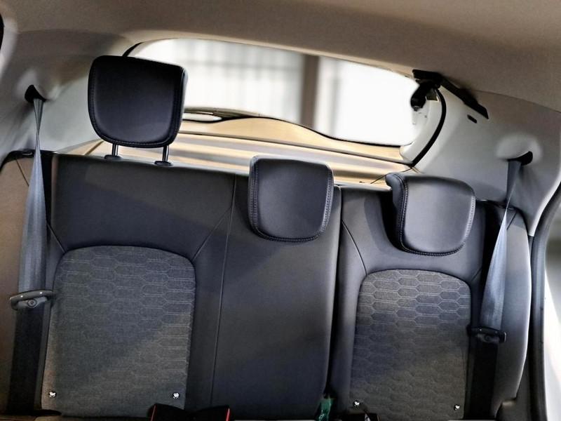 RENAULT ZOE ZEN R135 5 PORTE BERLINA