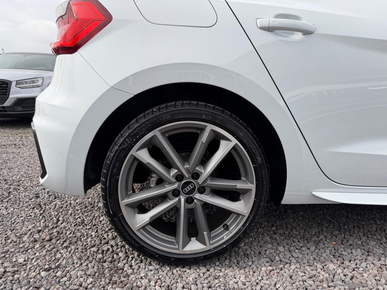 AUDI A1 SPORTBACK 30 TFSI S-line LED NAVI PELLE RETROCAMERA