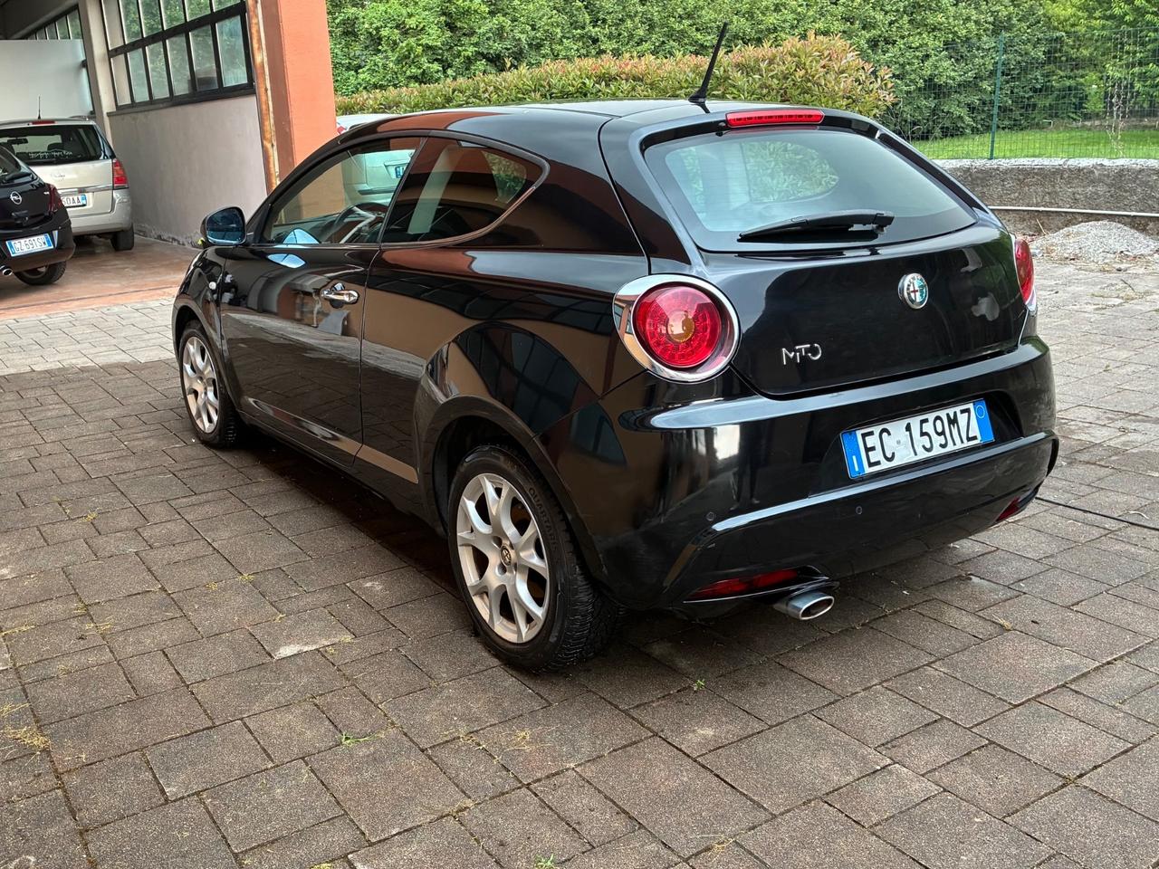 Alfa Romeo MiTo 1.4 105 CV M.air S&S Distinctive Sport Pack