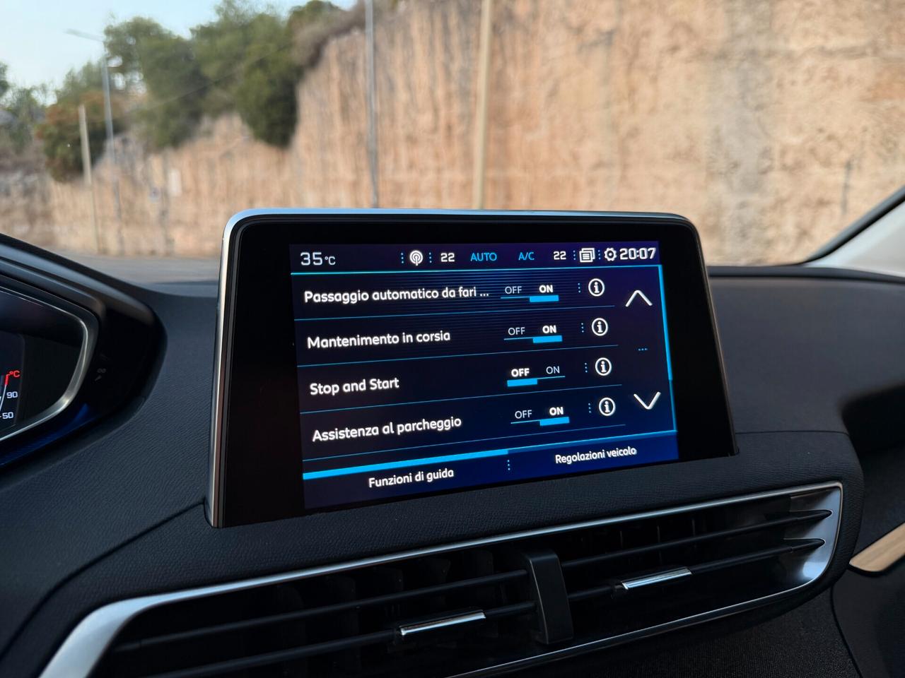 Peugeot 3008 ALLURE/1.6 120CV/PELLE/18"/CAR PLAY