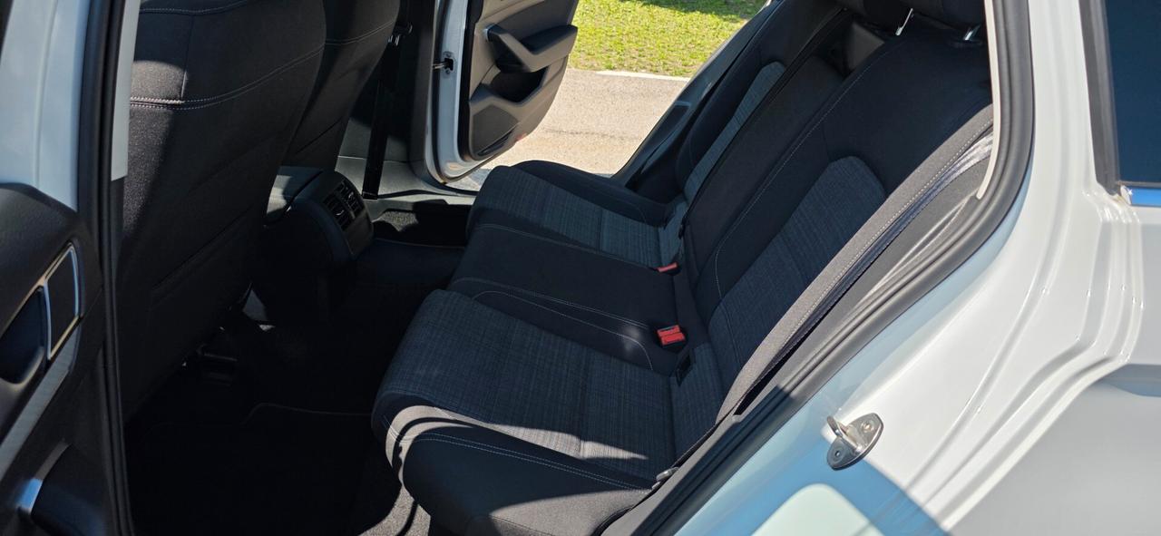 Volkswagen Passat Variant 2.0 TDI SCR EVO DSG Business