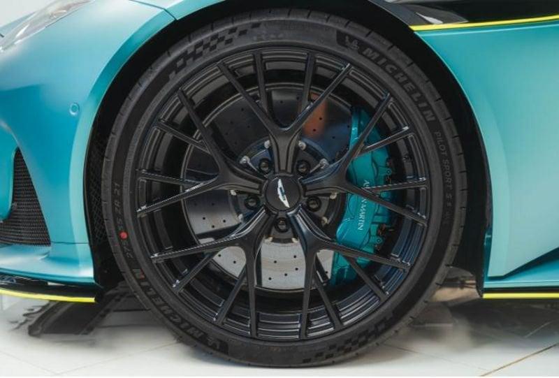 Aston Martin DB12 Aston Martin DB12 *IVA ESPOSTA*