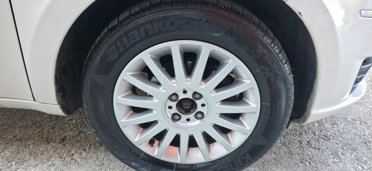 Lancia MUSA 1.4 8V Ecochic (GPL) 5th Avenue neop