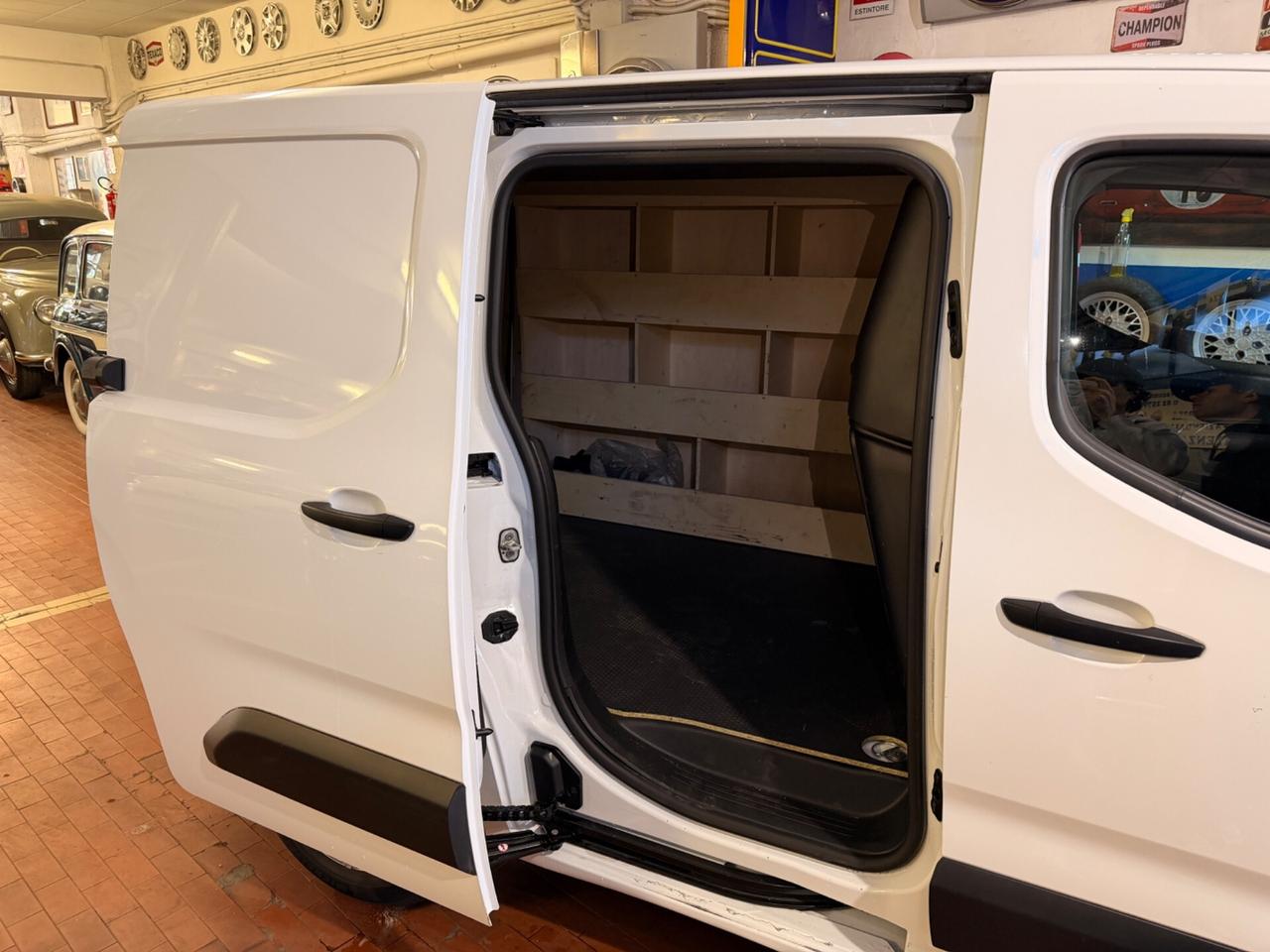 Peugeot Partner PureTech 110 S&S PC Furgone Premium