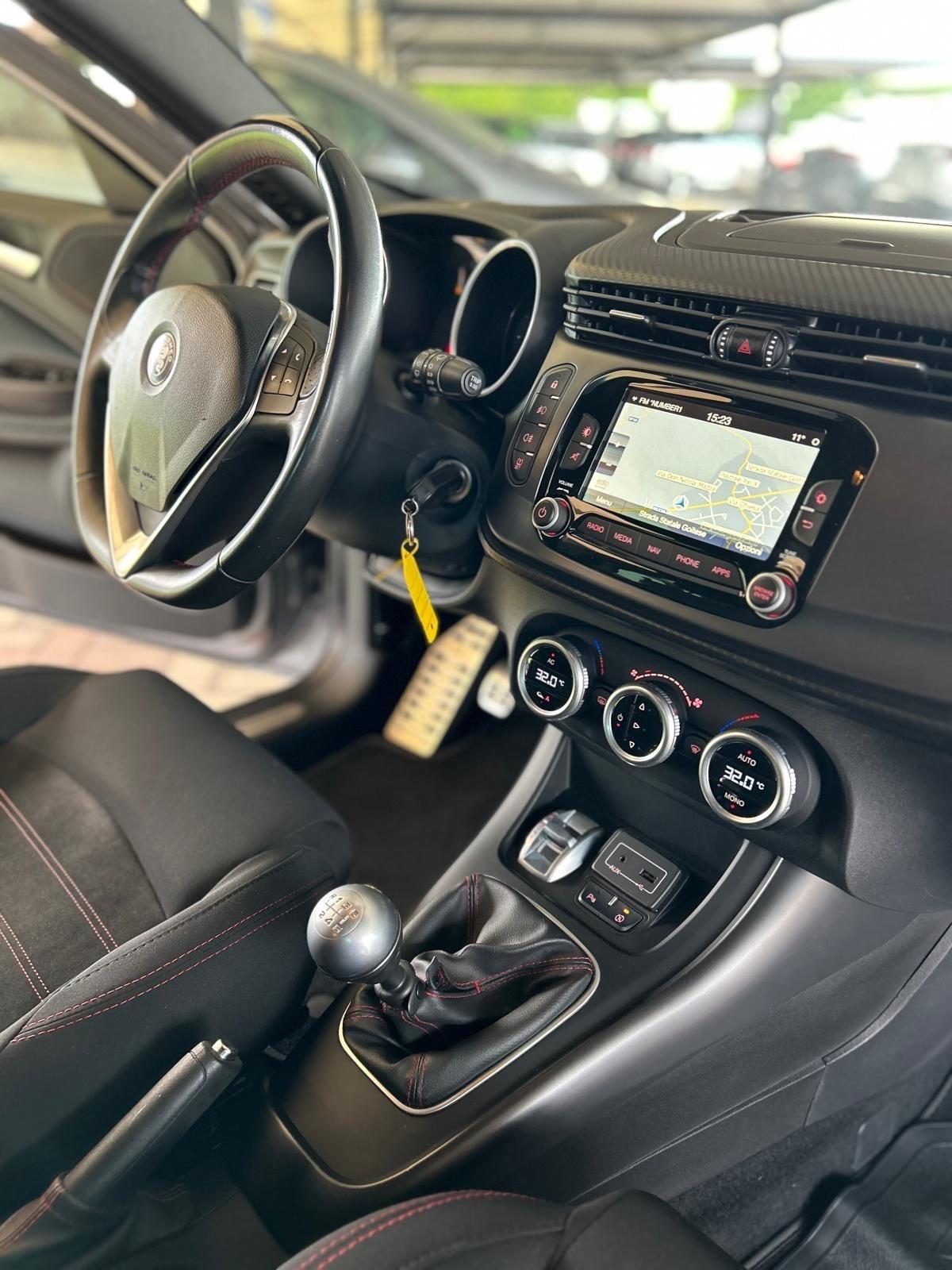 Alfa Romeo Giulietta 1.6 jtd KM 66000!!!!!!