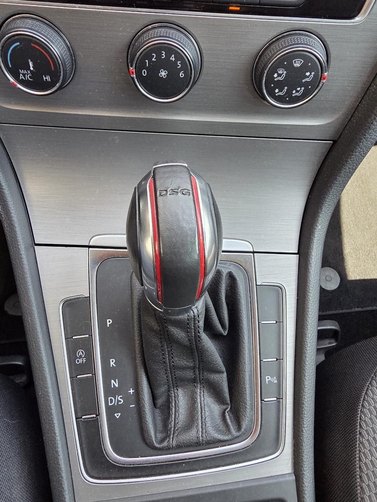 Volkswagen Golf Variant 1.6 TDI 110 CV AUTOMATICO Euro 6 B