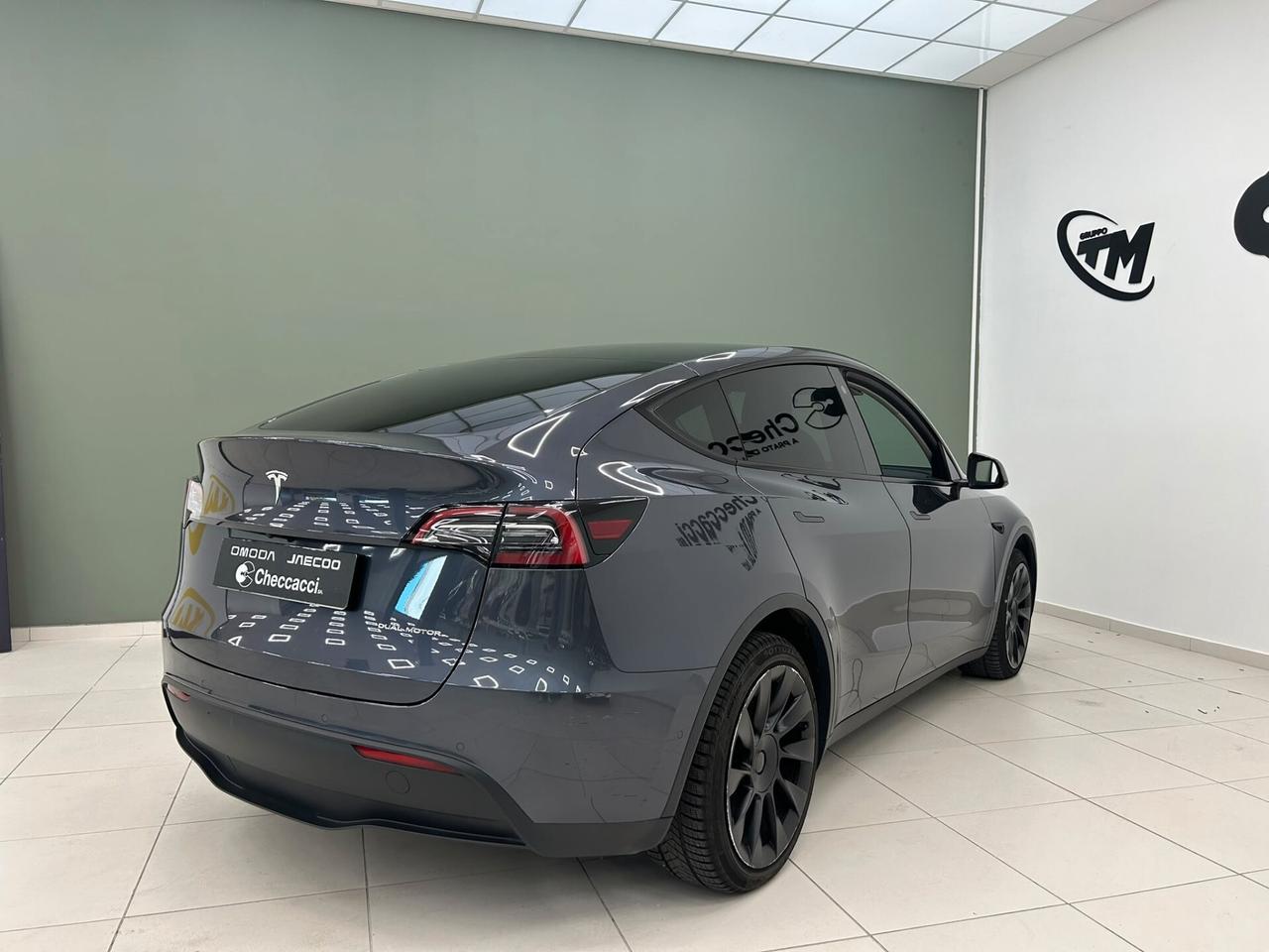 Tesla Model Y Long Range AWD