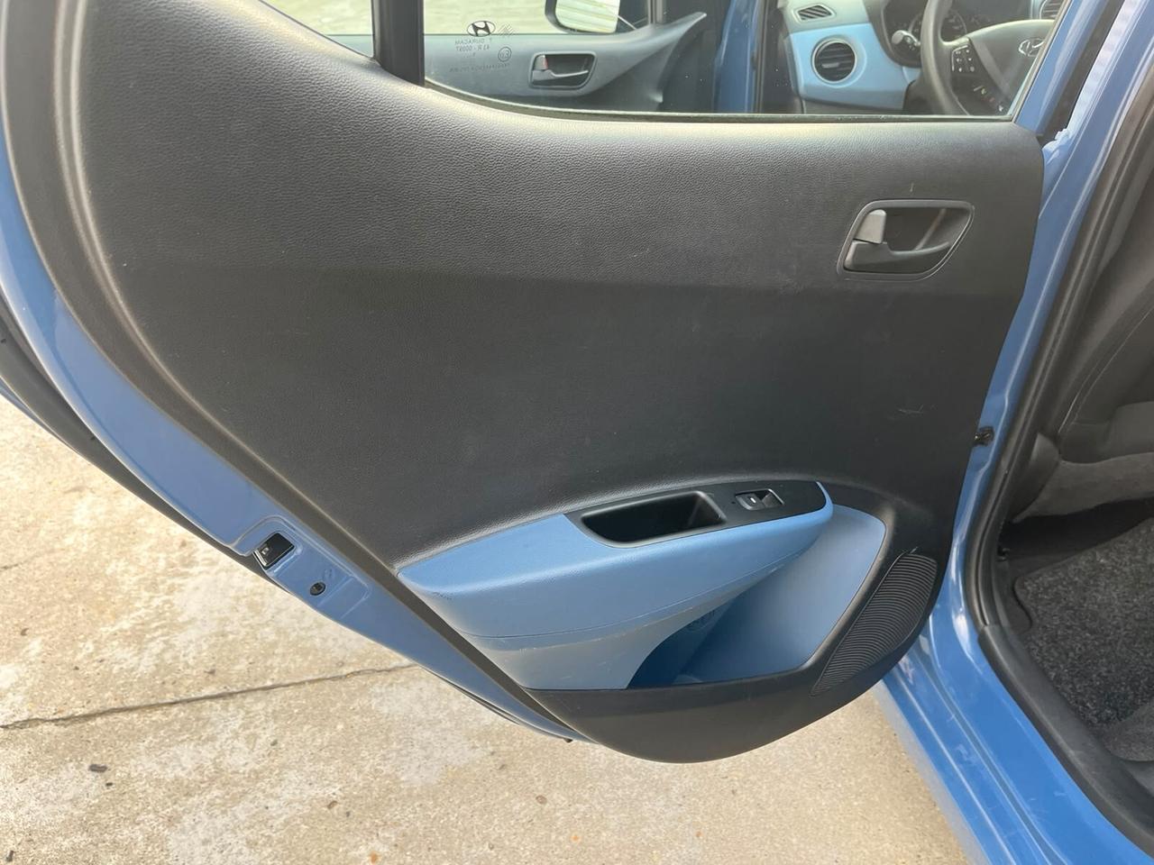 Hyundai i10 1.0 MPI Sound Edition