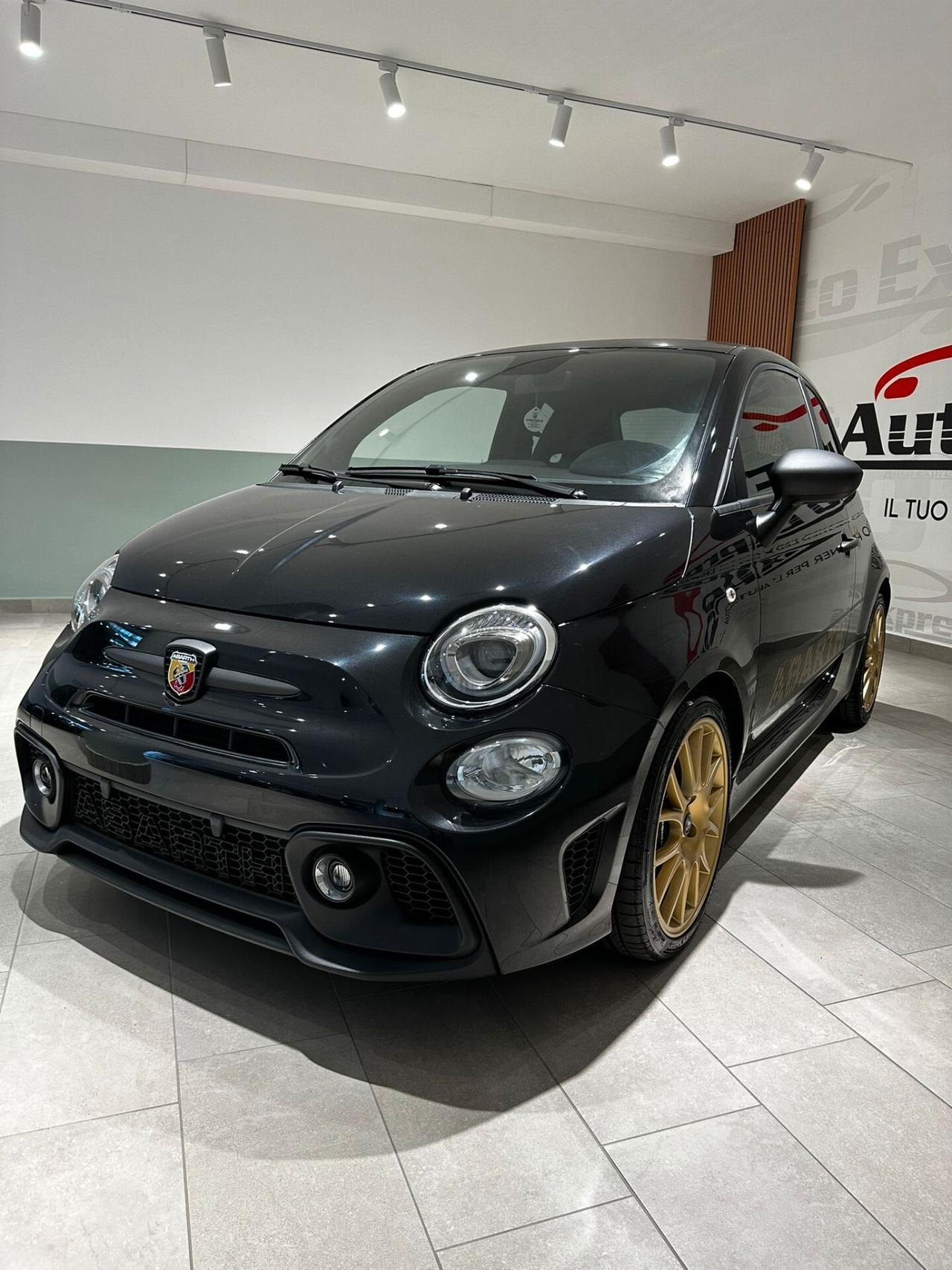 Abarth 695 75 anniversario