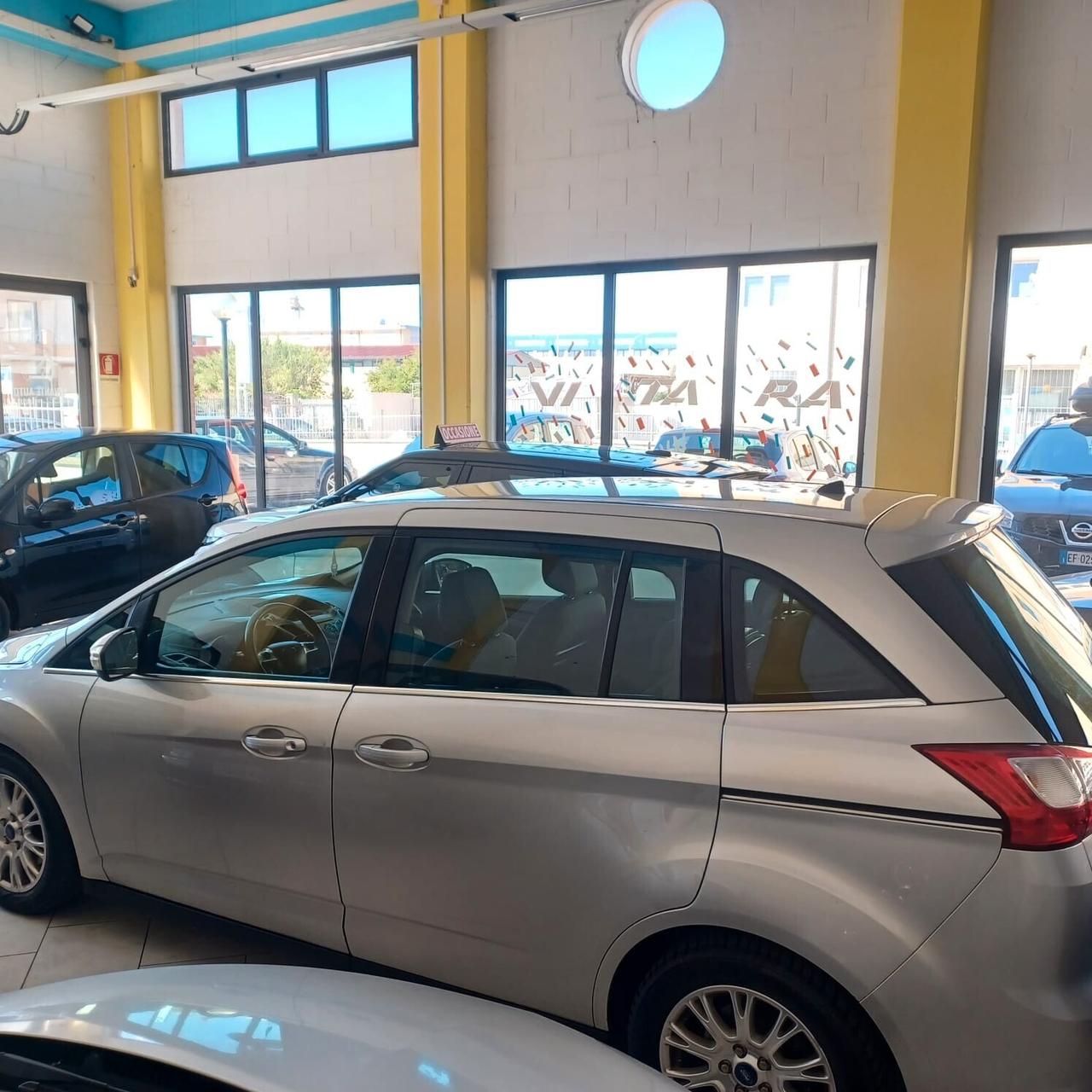 7 POSTI FORD C-MAX 1.6 TDI DISTRIBUZIONE FATTA