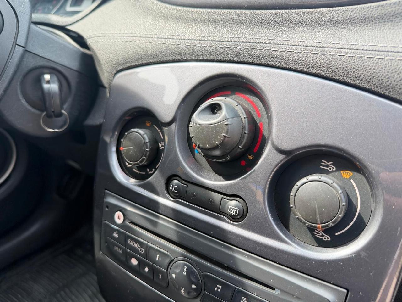 Renault Clio 1.2 16V 5 porte Luxe