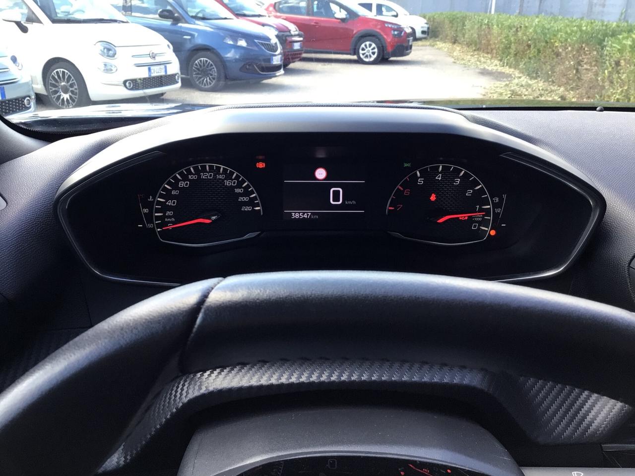 Peugeot 2008 1.2 100Cv Style