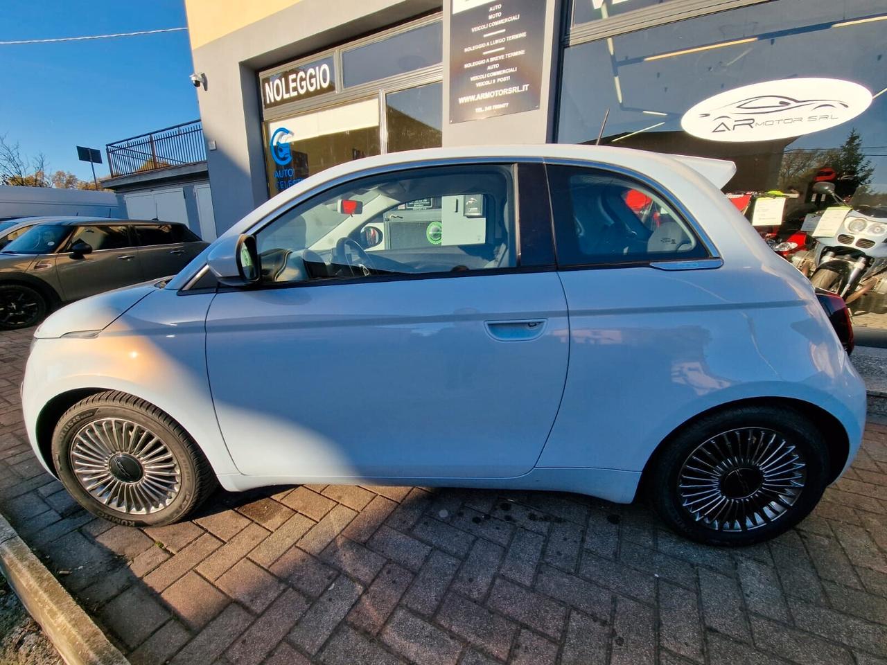 Fiat 500e 42 KWh ICON