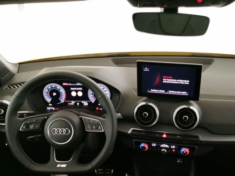 Audi Q2 30 2.0 tdi Identity Black