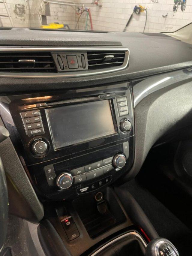 NISSAN Qashqai 1.2 DIG-T N-Connecta